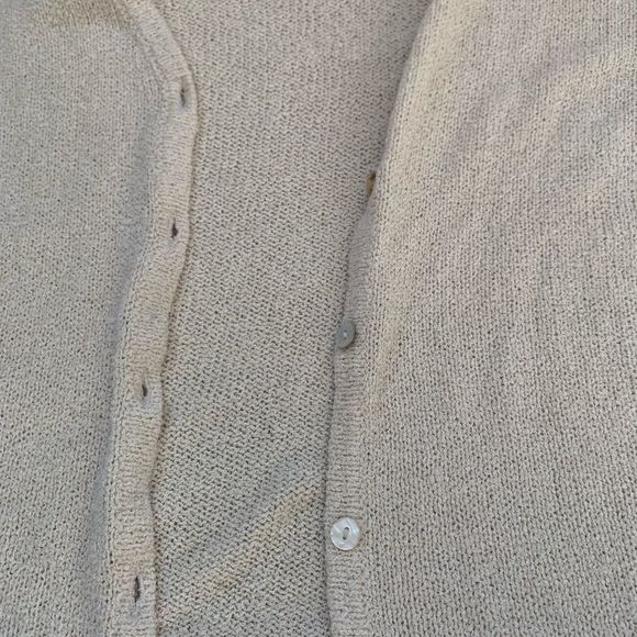 Peyton Primrose | Cream Coloured Button Up Knit Cardigan - Picture 3 of 5